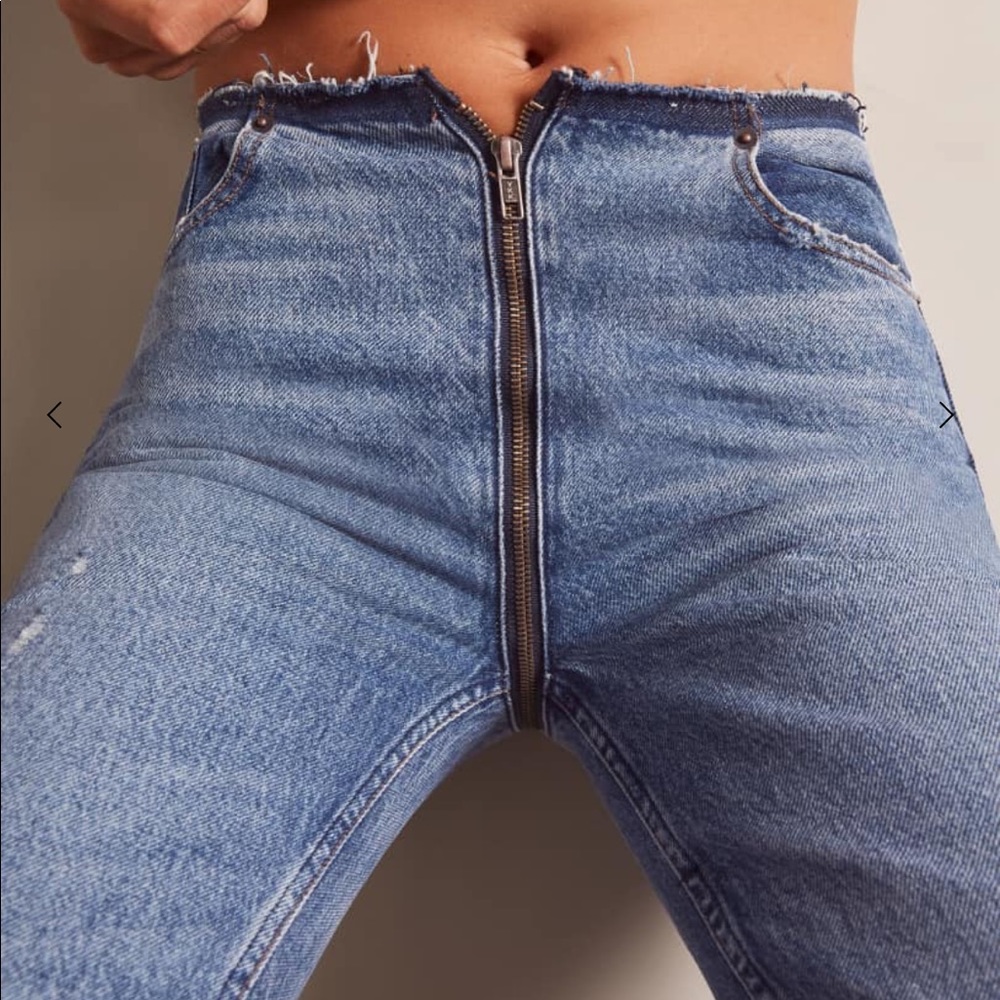 NEW • Reformation • Zip Crop Straight Leg Jeans - Picture 3 of 8